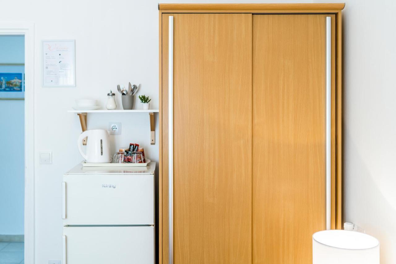 Apartment And Rooms Dalmatiko Βόντιτσε Εξωτερικό φωτογραφία