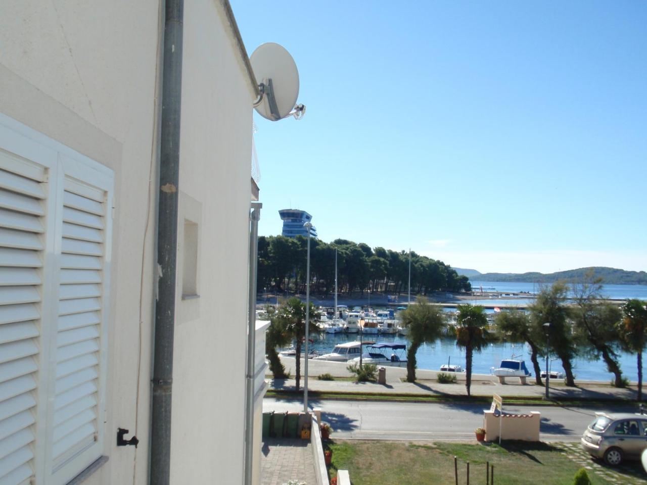Apartment And Rooms Dalmatiko Βόντιτσε Εξωτερικό φωτογραφία